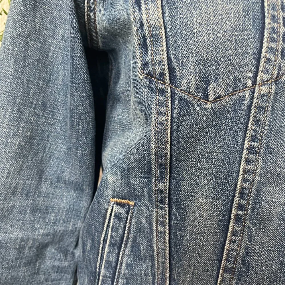 GAP Jean Jacket | Classic Denim Jacket | Size XS - Picture 4 of 8